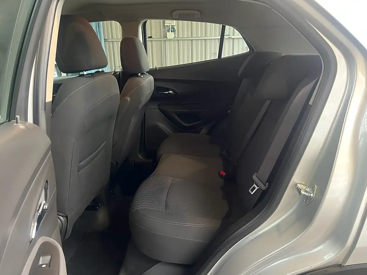 Used 2019 Vauxhall Mokka X Design Nav Silver - Interior and Exterior details 10