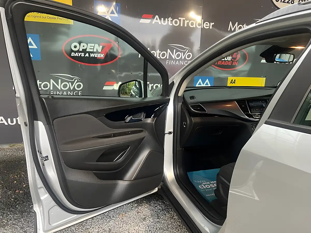 Used 2019 Vauxhall Mokka X Design Nav Silver - Interior and Exterior details 11