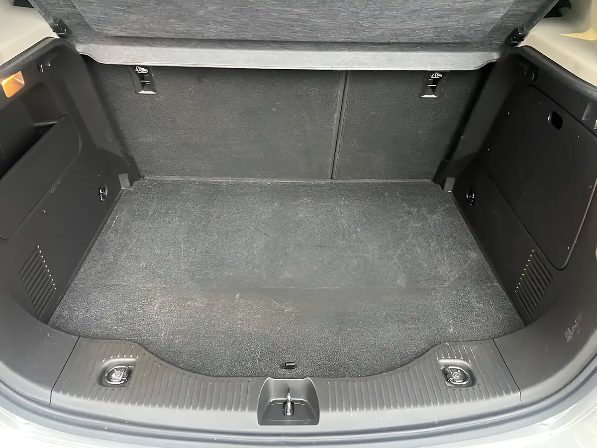 Used 2019 Vauxhall Mokka X Design Nav Silver - Interior and Exterior details 9