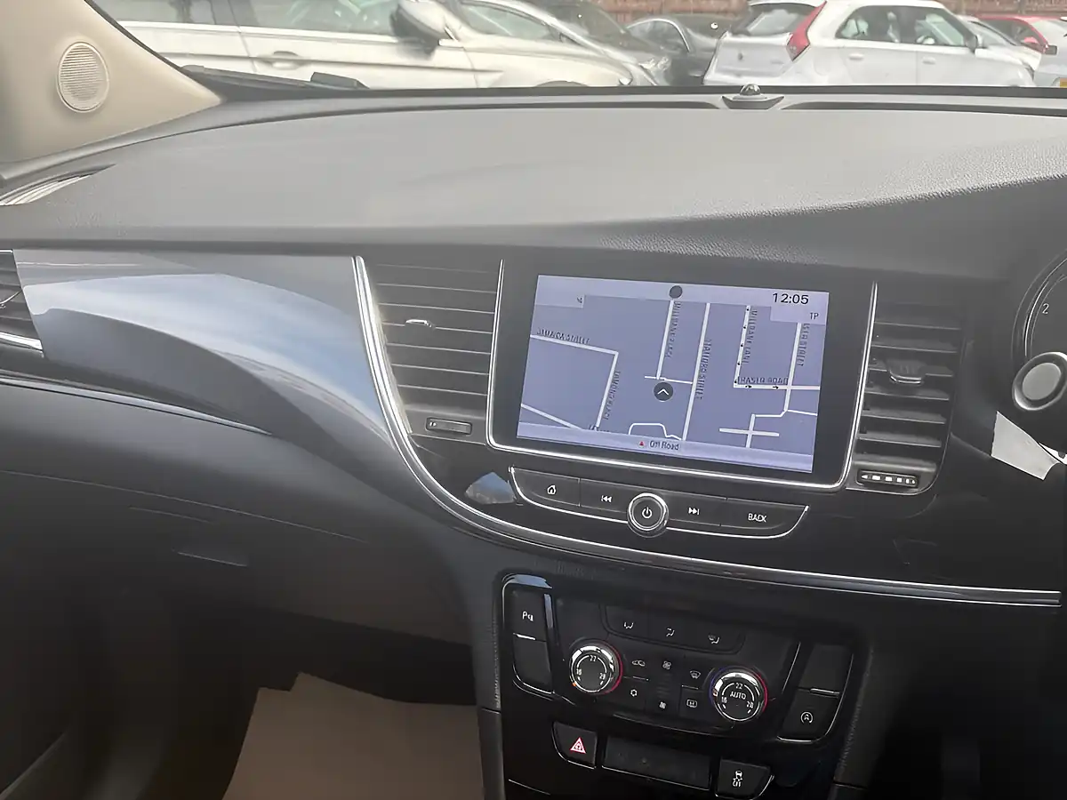 Used 2019 Vauxhall Mokka X Design Nav White - Interior and Exterior details 11