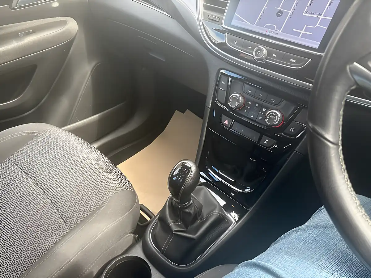 Used 2019 Vauxhall Mokka X Design Nav White - Interior and Exterior details 13