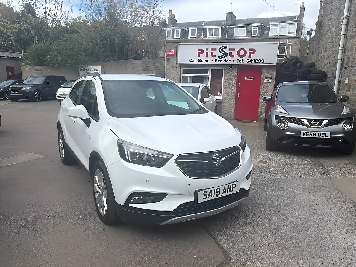Used 2019 Vauxhall Mokka X Design Nav White - Interior and Exterior details 3