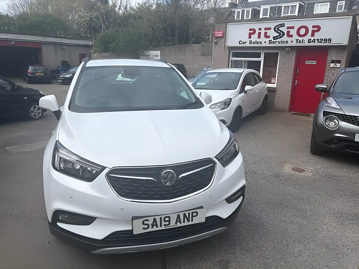 Used 2019 Vauxhall Mokka X Design Nav White - Interior and Exterior details 4