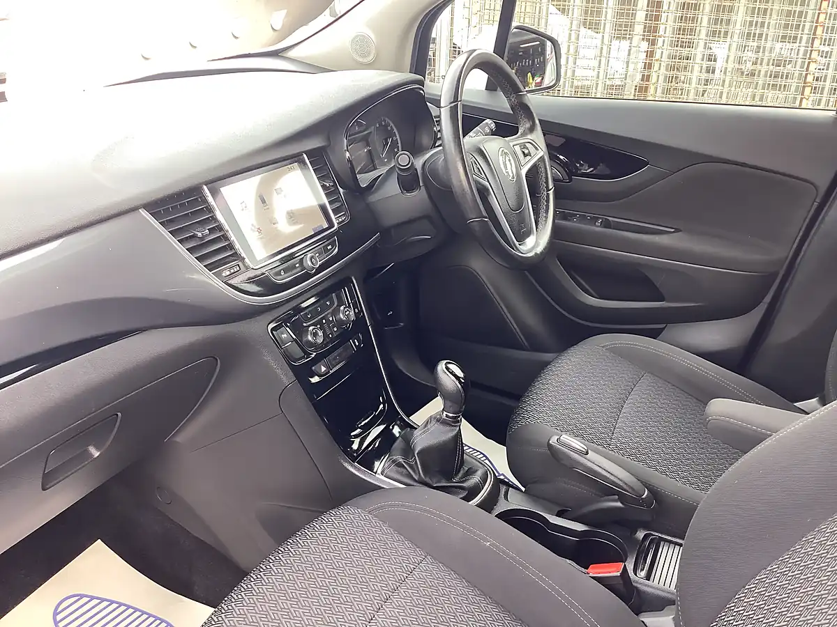 Used 2019 Vauxhall Mokka X Design Nav White - Interior and Exterior details 10