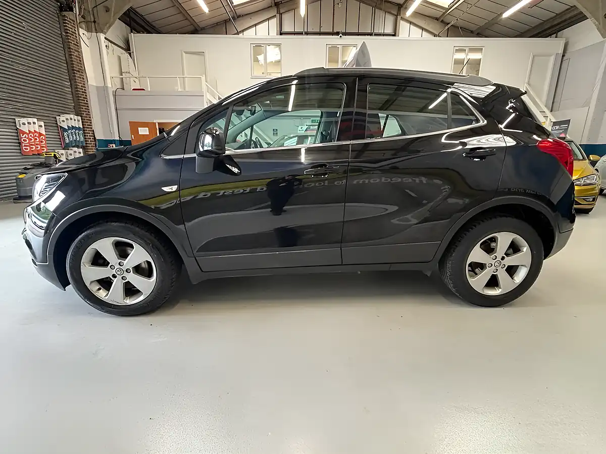 Used 2019 Vauxhall Mokka X Elite Black - Interior and Exterior details 8