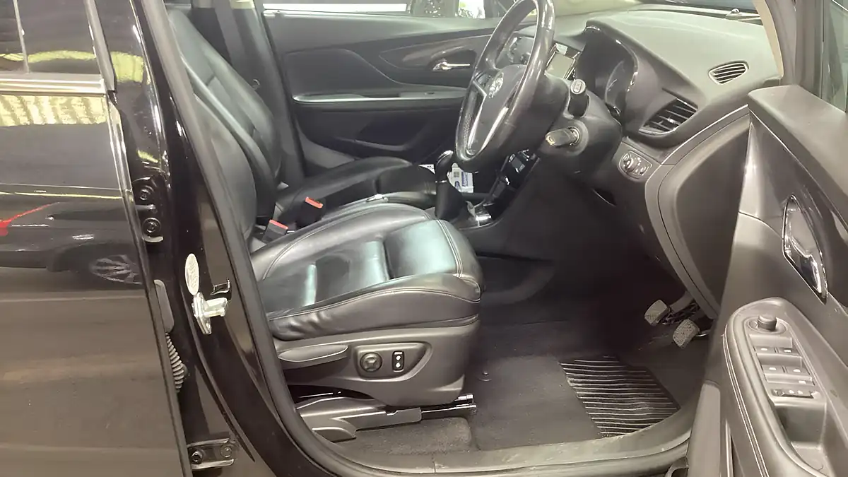 Used 2019 Vauxhall Mokka X Elite Black - Interior and Exterior details 11