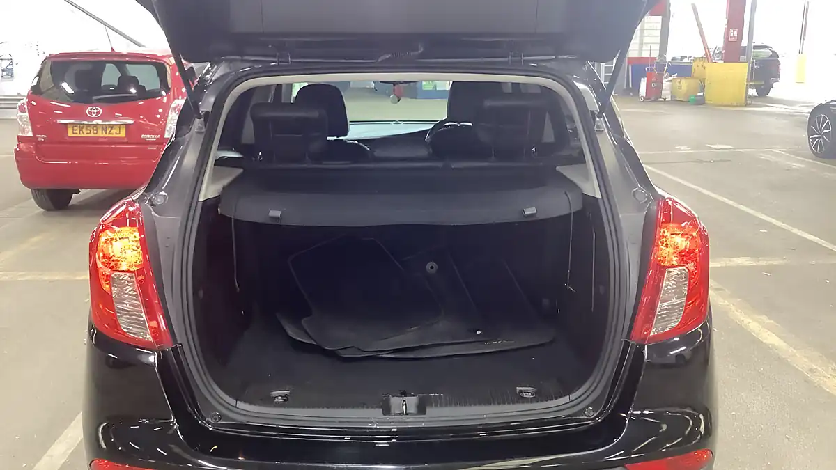 Used 2019 Vauxhall Mokka X Elite Black - Interior and Exterior details 9