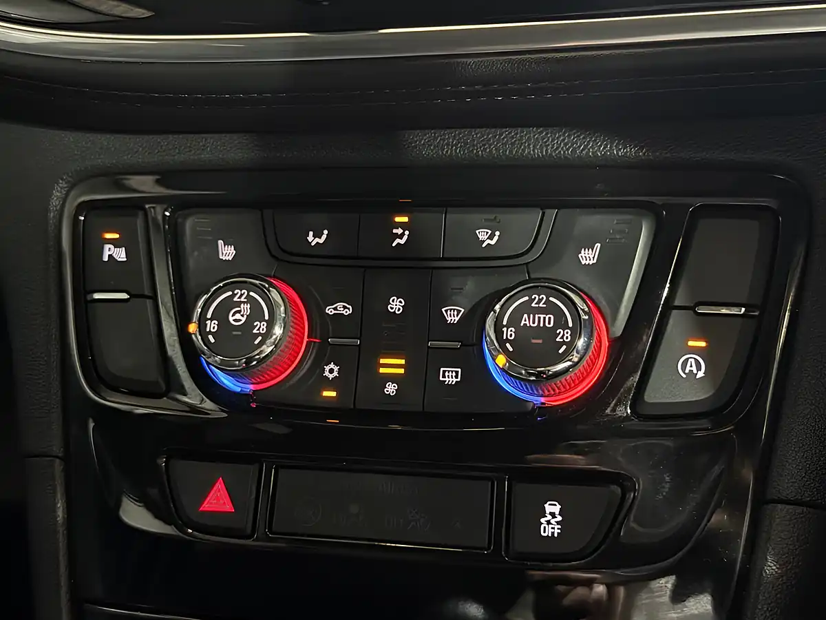 Used 2019 Vauxhall Mokka X Elite Nav Red - Interior and Exterior details 17