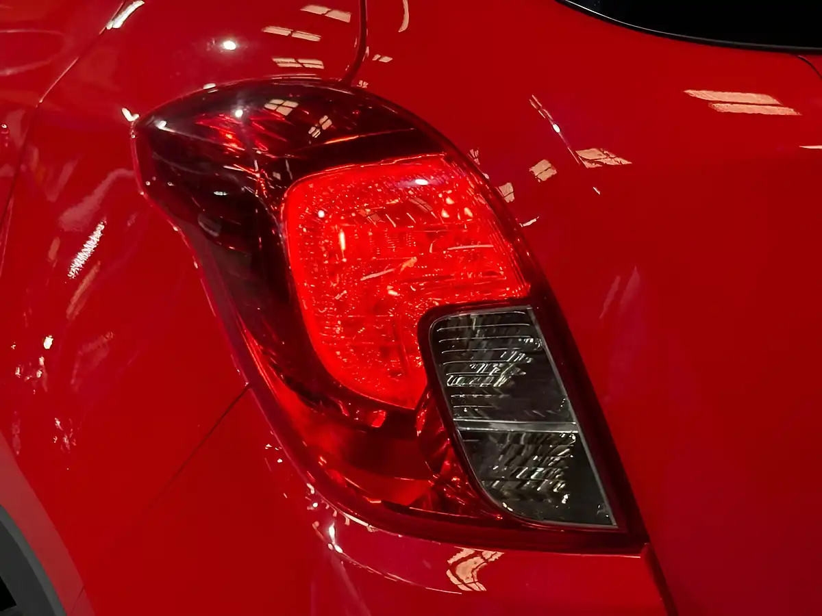 Used 2019 Vauxhall Mokka X Elite Nav Red - Interior and Exterior details 5