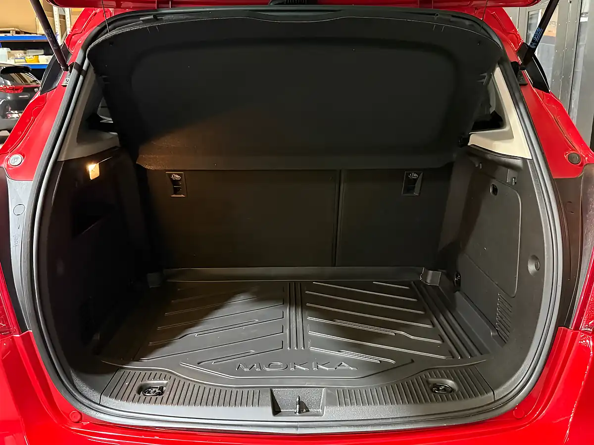 Used 2019 Vauxhall Mokka X Elite Nav Red - Interior and Exterior details 7