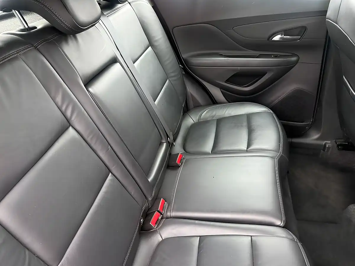 Used 2019 Vauxhall Mokka X Elite Nav Silver - Interior and Exterior details 12