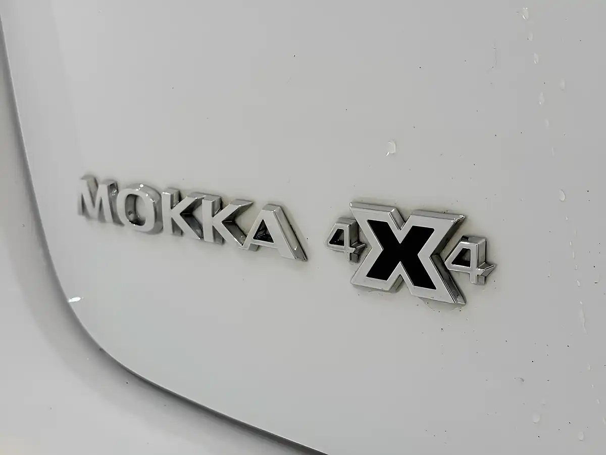 Used 2019 Vauxhall Mokka X Elite Nav White - Interior and Exterior details 12