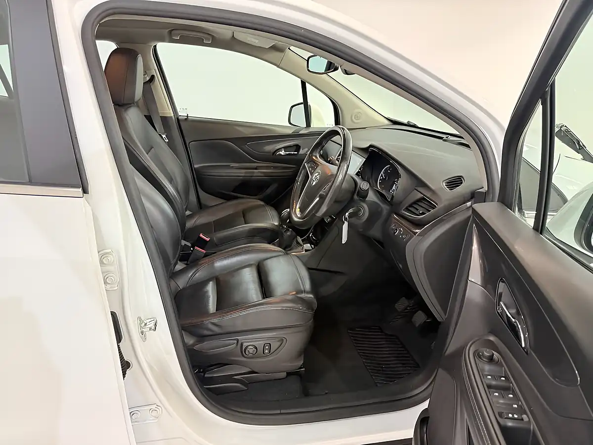 Used 2019 Vauxhall Mokka X Elite Nav White - Interior and Exterior details 15