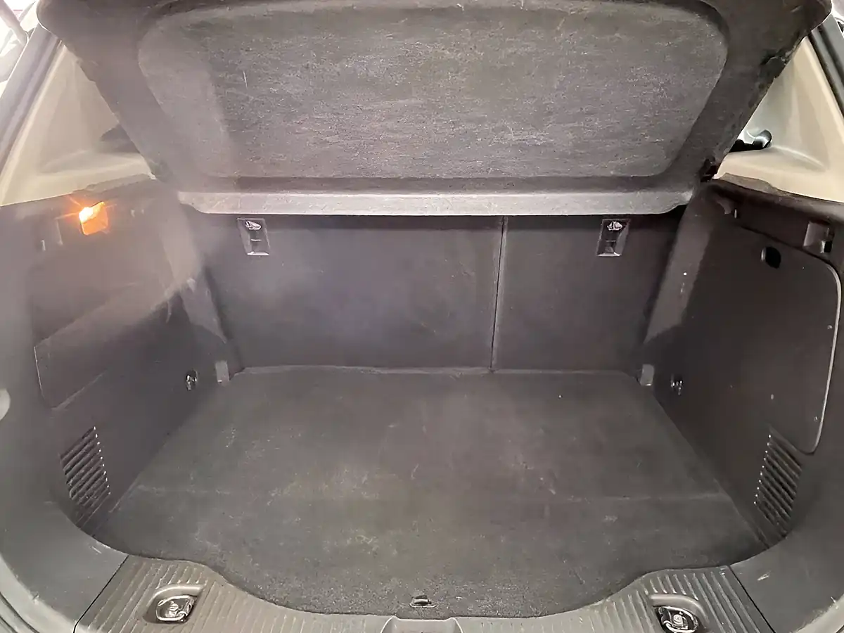 Used 2019 Vauxhall Mokka X Elite Nav White - Interior and Exterior details 12