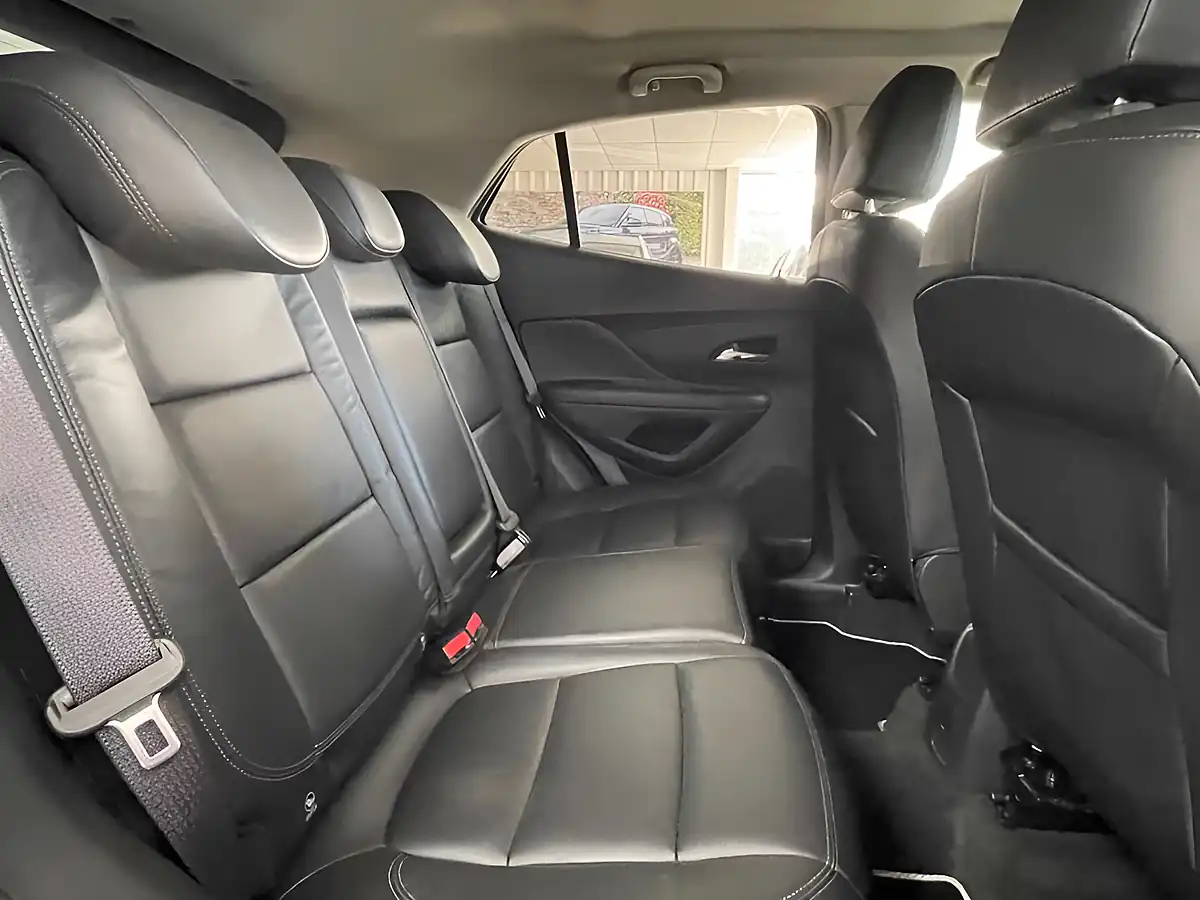Used 2019 Vauxhall Mokka X Elite Nav White - Interior and Exterior details 15