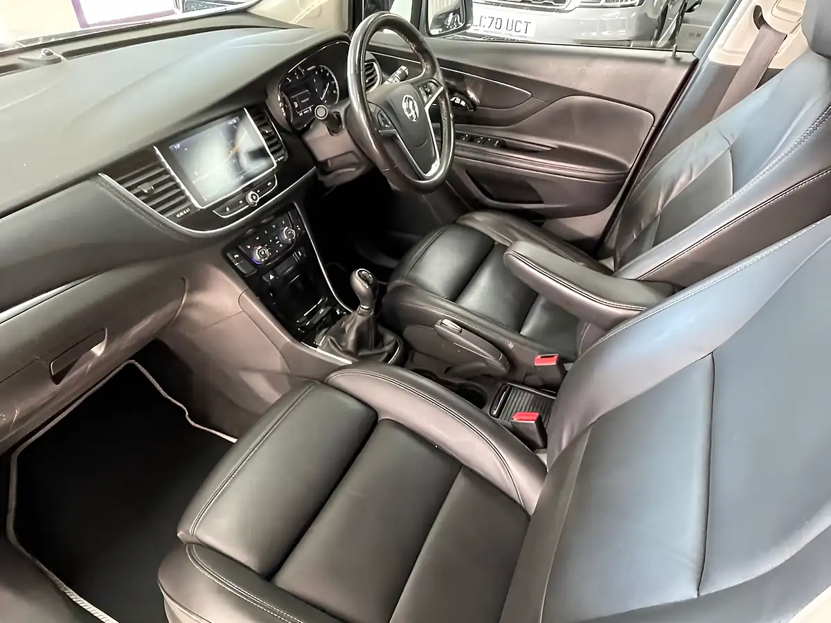Used 2019 Vauxhall Mokka X Elite Nav White - Interior and Exterior details 16