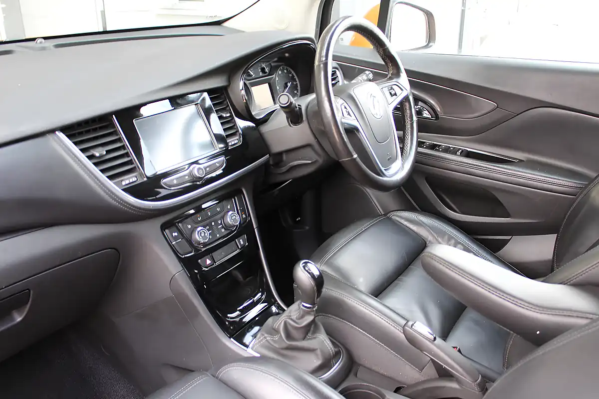 Used 2019 Vauxhall Mokka X Elite Orange - Interior and Exterior details 14