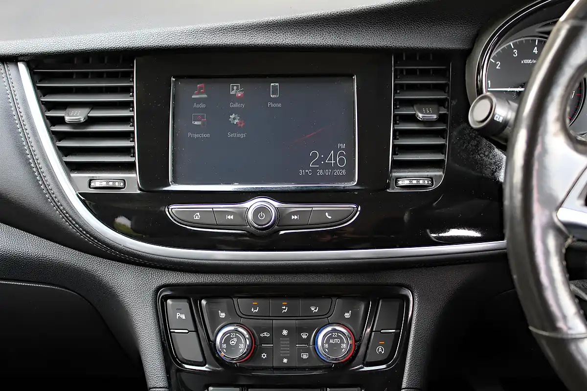 Used 2019 Vauxhall Mokka X Elite Orange - Interior and Exterior details 16