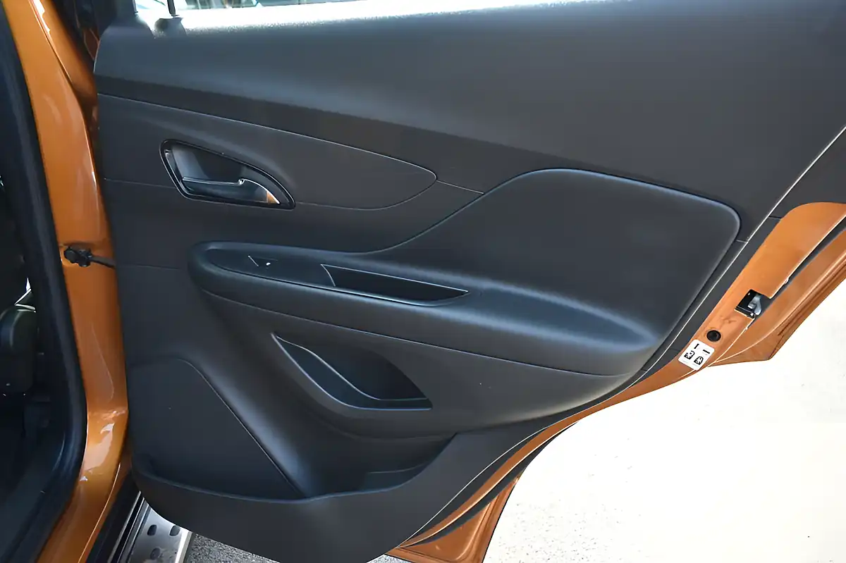 Used 2019 Vauxhall Mokka X Griffin Orange - Interior and Exterior details 13