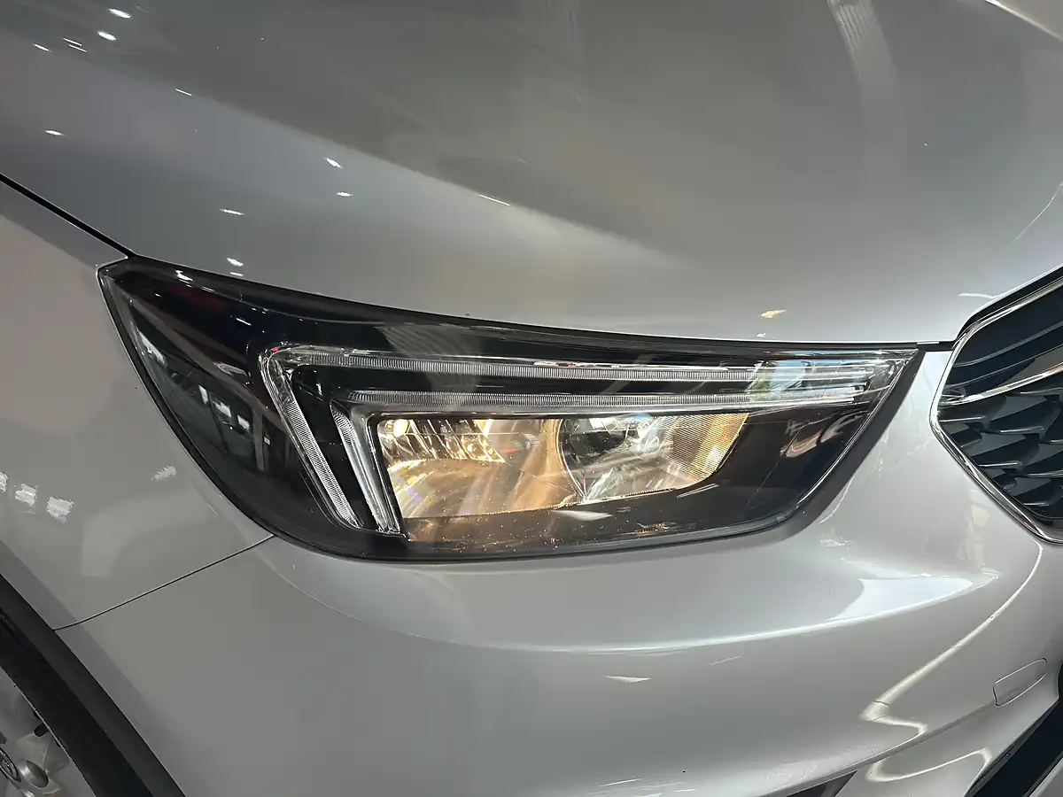 Used 2019 Vauxhall Mokka X Griffin Silver - Interior and Exterior details 3
