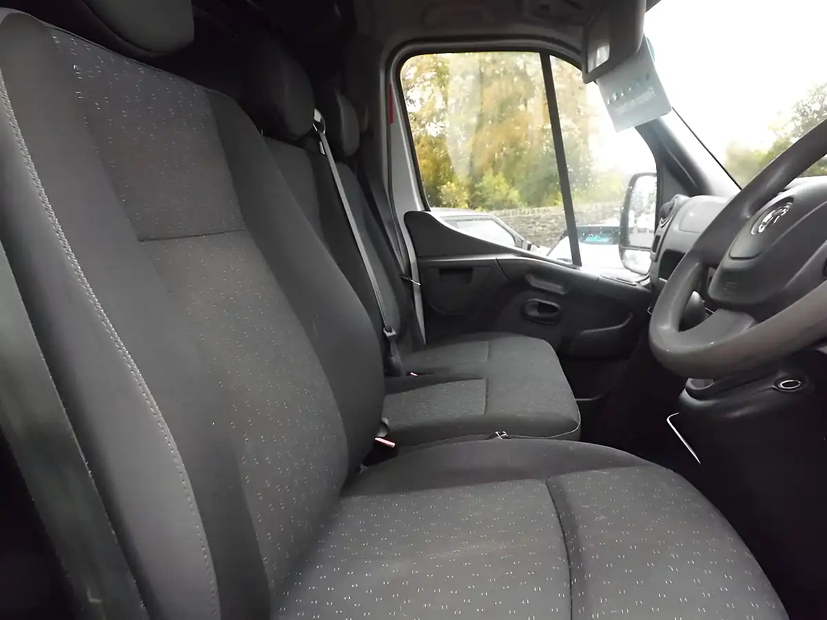 Used 2019 Vauxhall Movano 3500 Panel Van L3 H2 White - Interior and Exterior details 12