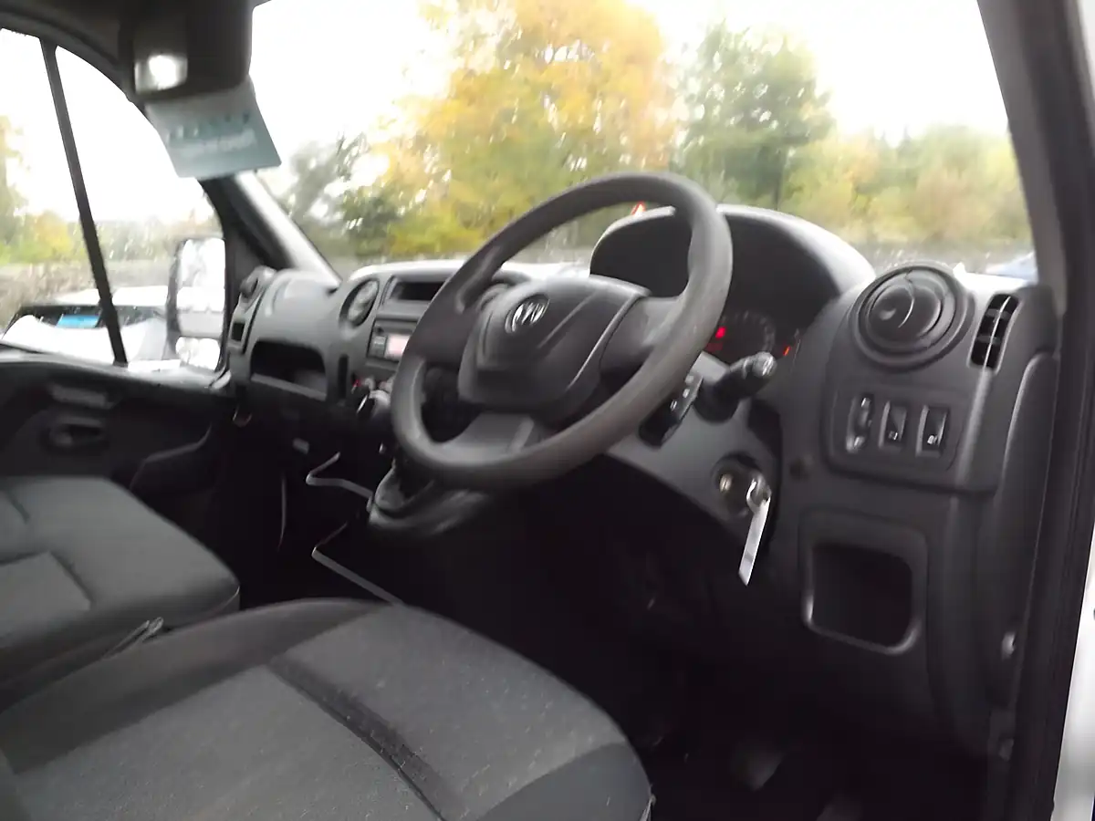 Used 2019 Vauxhall Movano 3500 Panel Van L3 H2 White - Interior and Exterior details 13