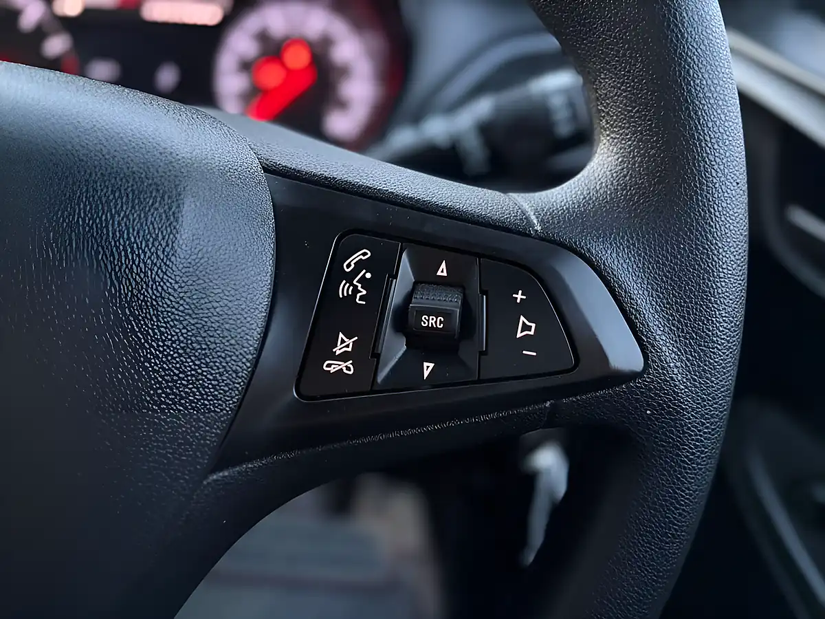Used 2019 Vauxhall Viva Se Grey - Interior and Exterior details 12