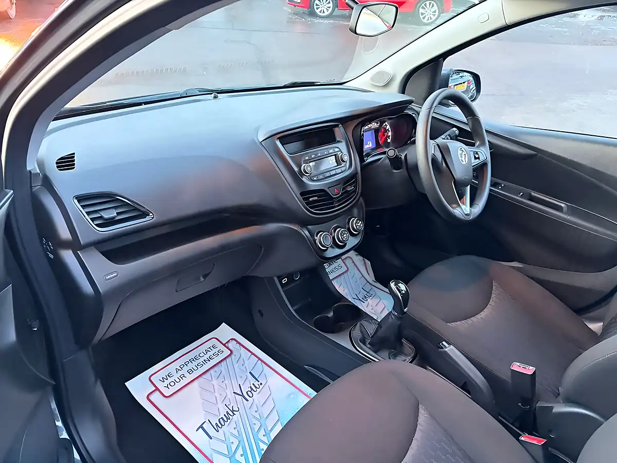 Used 2019 Vauxhall Viva Se Grey - Interior and Exterior details 5
