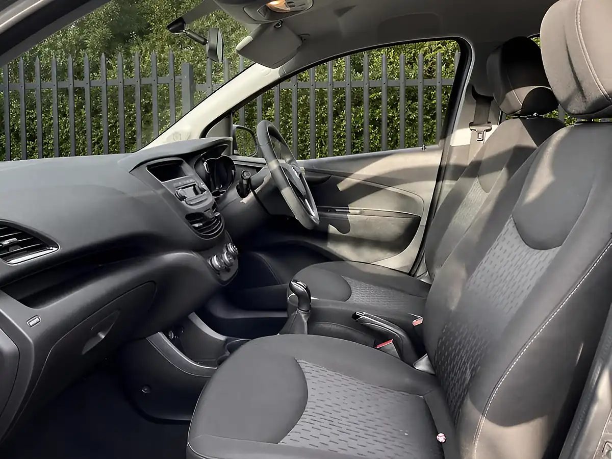 Used 2019 Vauxhall Viva Se Grey - Interior and Exterior details 14