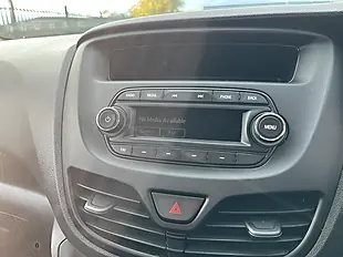 Used 2019 Vauxhall Viva Se Grey - Interior and Exterior details 17