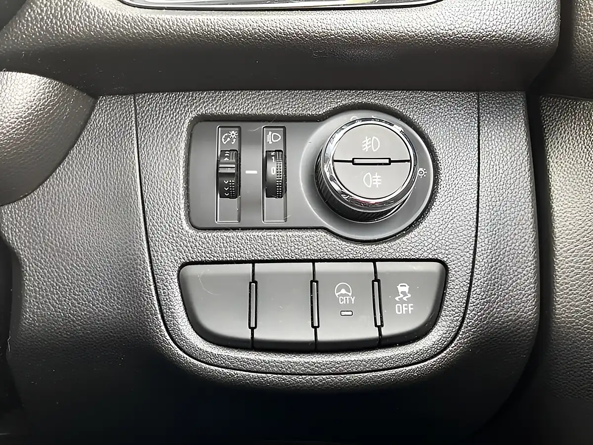 Used 2019 Vauxhall Viva Se Grey - Interior and Exterior details 20