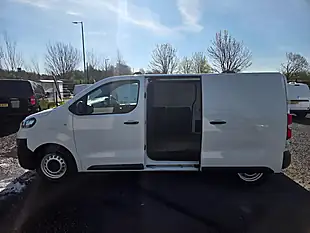 Used 2019 Vauxhall Vivaro 2700 Edition L1 H1 White - Interior and Exterior details 11