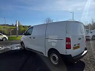 Used 2019 Vauxhall Vivaro 2700 Edition L1 H1 White - Interior and Exterior details 14