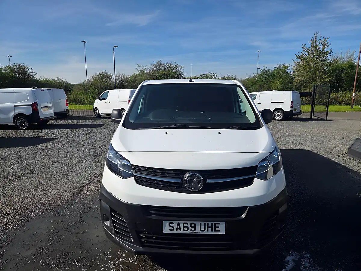 Used 2019 Vauxhall Vivaro 2700 Edition L1 H1 White - Interior and Exterior details 15