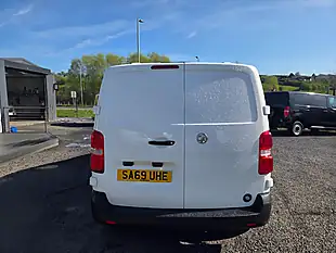 Used 2019 Vauxhall Vivaro 2700 Edition L1 H1 White - Interior and Exterior details 17