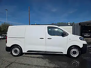 Used 2019 Vauxhall Vivaro 2700 Edition L1 H1 White - Interior and Exterior details 3