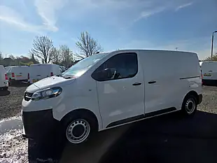 Used 2019 Vauxhall Vivaro 2700 Edition L1 H1 White - Interior and Exterior details 9