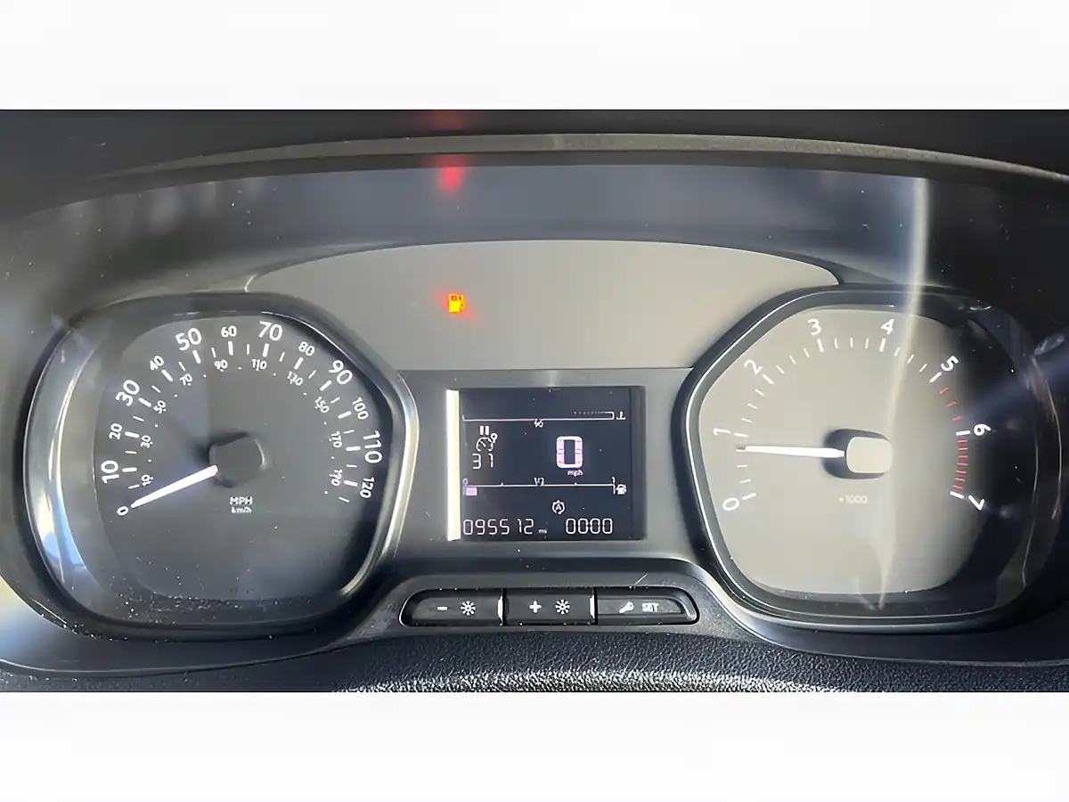 Used 2019 Vauxhall Vivaro 2700 Edition White - Interior and Exterior details 17