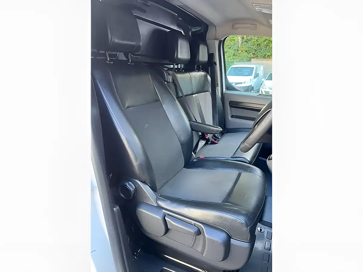 Used 2019 Vauxhall Vivaro 2700 Edition White - Interior and Exterior details 20
