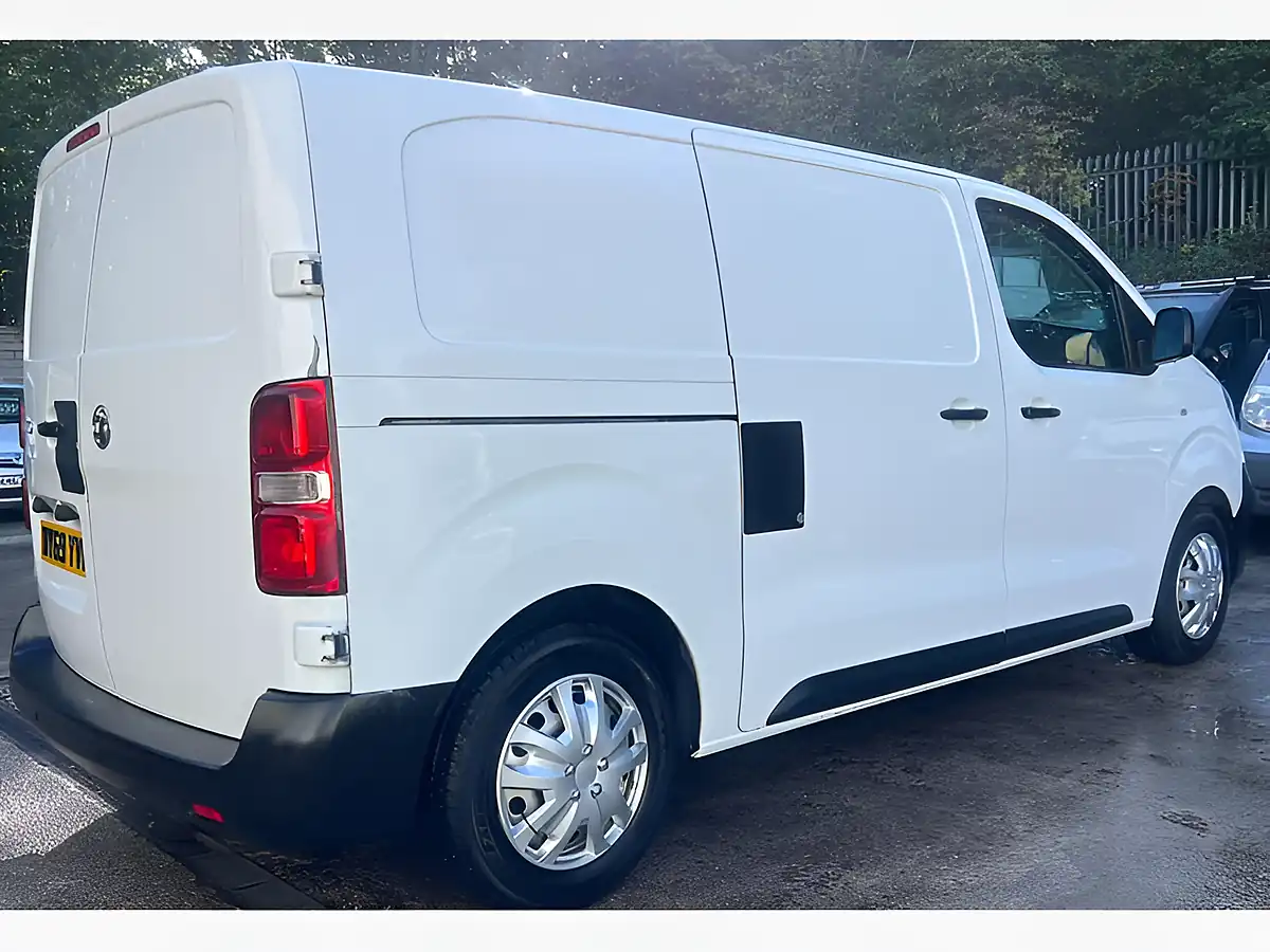 Used 2019 Vauxhall Vivaro 2700 Edition White - Interior and Exterior details 9
