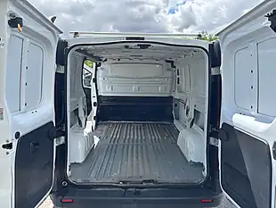 Used 2019 Vauxhall Vivaro 2700 Panel Van L1 H1 White - Interior and Exterior details 12
