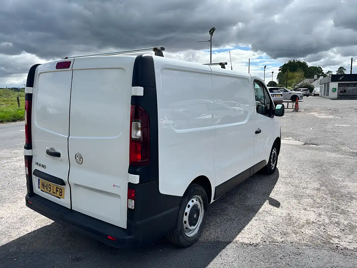 Used 2019 Vauxhall Vivaro 2700 Panel Van L1 H1 White - Interior and Exterior details 4