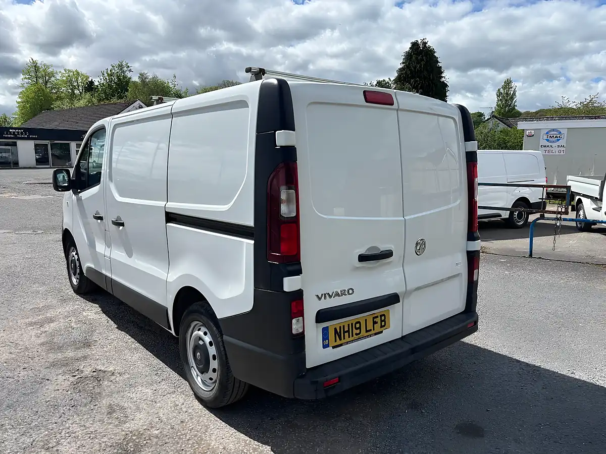 Used 2019 Vauxhall Vivaro 2700 Panel Van L1 H1 White - Interior and Exterior details 6