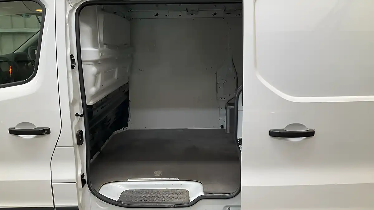 Used 2019 Vauxhall Vivaro 2700 Sat Nav White - Interior and Exterior details 11