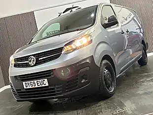 Used 2019 Vauxhall Vivaro 2900 Edition L2 H1 Grey - Interior and Exterior details 10