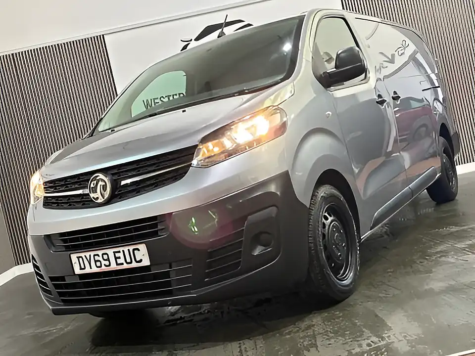 Used 2019 Vauxhall Vivaro 2900 Edition L2 H1 Grey - Interior and Exterior details 10