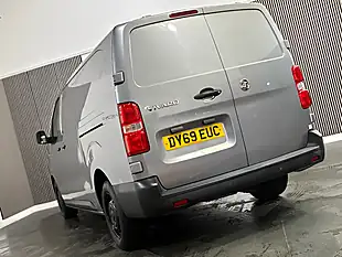 Used 2019 Vauxhall Vivaro 2900 Edition L2 H1 Grey - Interior and Exterior details 11