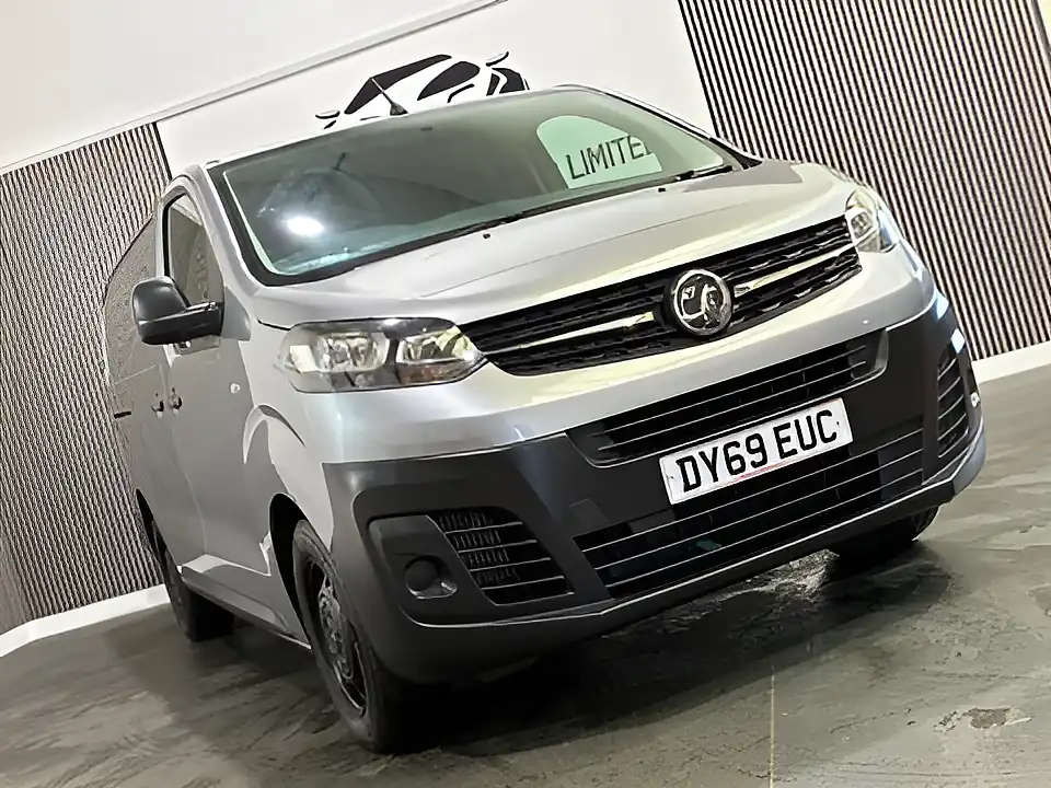 Used 2019 Vauxhall Vivaro 2900 Edition L2 H1 Grey - Interior and Exterior details 5