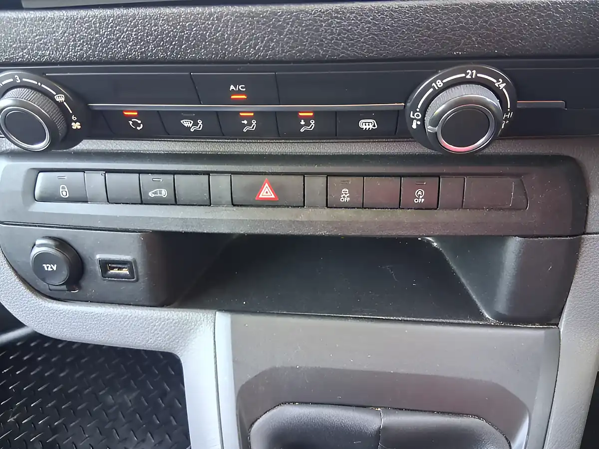Used 2019 Vauxhall Vivaro 2900 Edition White - Interior and Exterior details 18