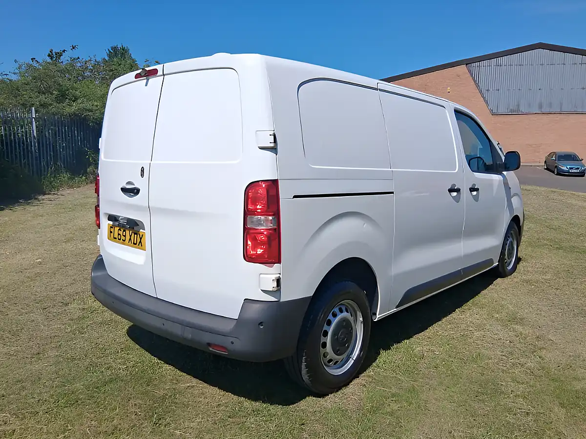 Used 2019 Vauxhall Vivaro 2900 Edition White - Interior and Exterior details 5